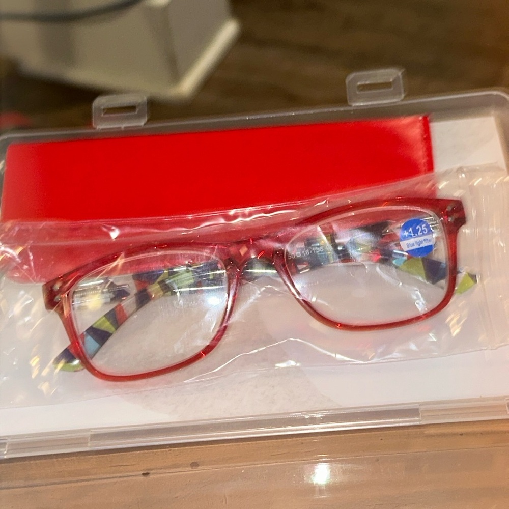 Blue alight Filter Reading Glasess 1.25 ❤️Black Friday Sale❤️❤️❤️
